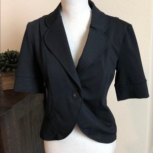 Small Black Jacket! Bisou Bisou 🧥